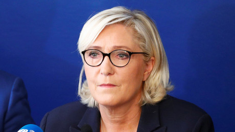 Marine Le Pen «un peu étonnée» de la «précipitation» de la garde à vue de Benalla