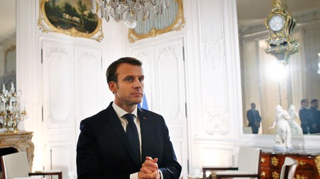 Macron rencontre 150 patrons au château de Versailles, CGT et Gilets jaunes se mobilisent