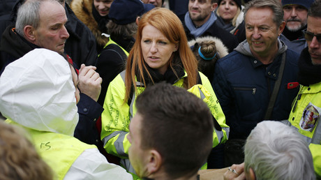 Ingrid Levavasseur, figure du mouvement des Gilets jaunes, participe à un rassemblement à Bourgtheroulde, dans le nord-ouest de la France, le 15 janvier 2019 (image d'illustration). 