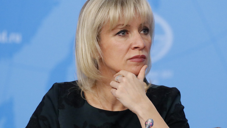 Après les accusations de Macron sur les médias russes, Moscou demande des explications à Paris