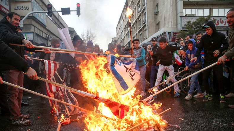 Lors du 40e anniversaire de la révolution d'Iran, Rohani dénonce le «complot» étasunien (VIDEO)