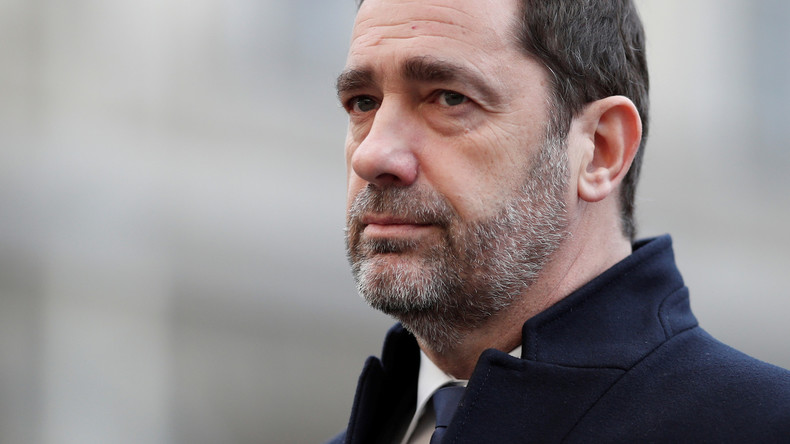 Terroriste logé à l'hôtel : le maire d'Aurillac demande des comptes à Christophe Castaner