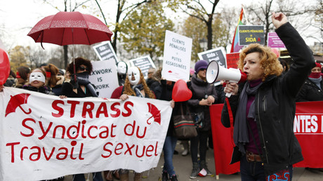 Prostitution : la pénalisation des clients peut se poursuivre en France