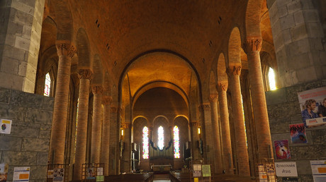 Trois églises ont été profanées en une semaine en France