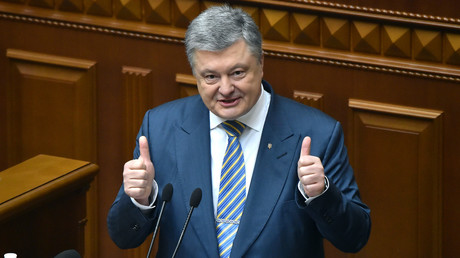 Le président ukrainien Petro Porochenko devant le parlement à Kiev, le 7 février 2019 (image d'illustration). 