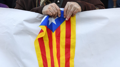 Catalogne : des milliers de personnes manifestent contre le procès des indépendantistes