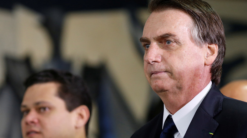 Bolsonaro critiqué pour avoir diffusé une vidéo obscène sur Twitter afin de discréditer le carnaval