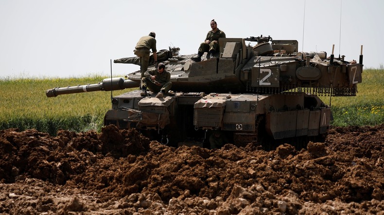 Des chars israéliens ripostent à des roquettes tirées depuis la bande de Gaza