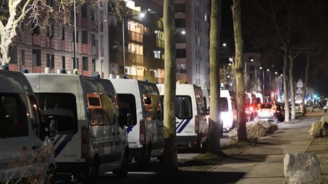 Grenoble : les policiers auraient-ils dû abandonner la course-poursuite ?