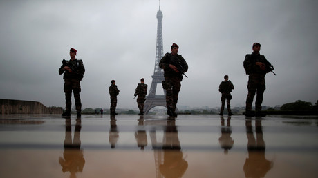 La force Sentinelle sécurise la place du Trocadéro à Paris (image d'illustration).