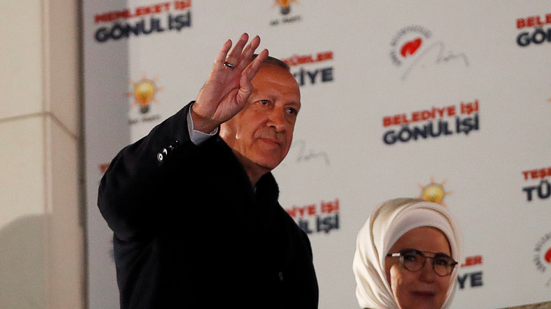 «L'Amérique et l'Europe devraient rester à leur place», se plaint Erdogan
