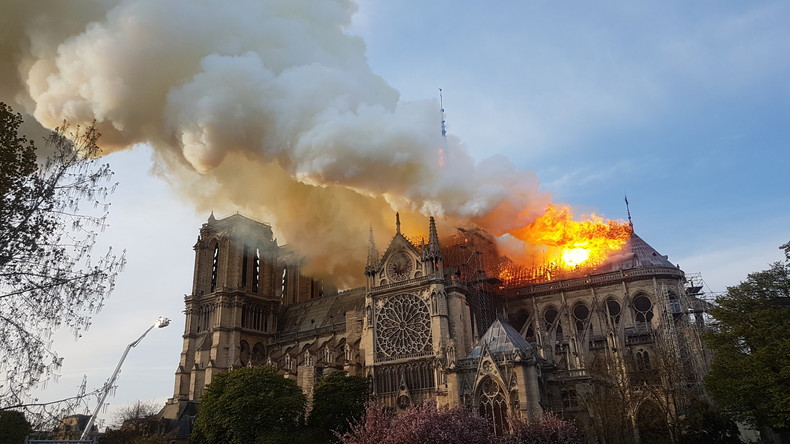 Unité nationale ? Ces politiques qui prônent une trêve après la tragédie de Notre-Dame de Paris