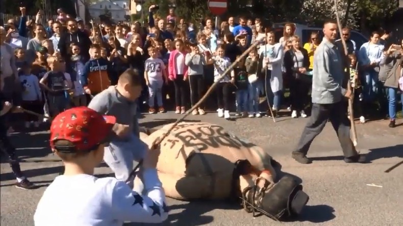 Pologne : le Congrès juif mondial indigné après la célébration d'un rite jugé antisémite (VIDEO)