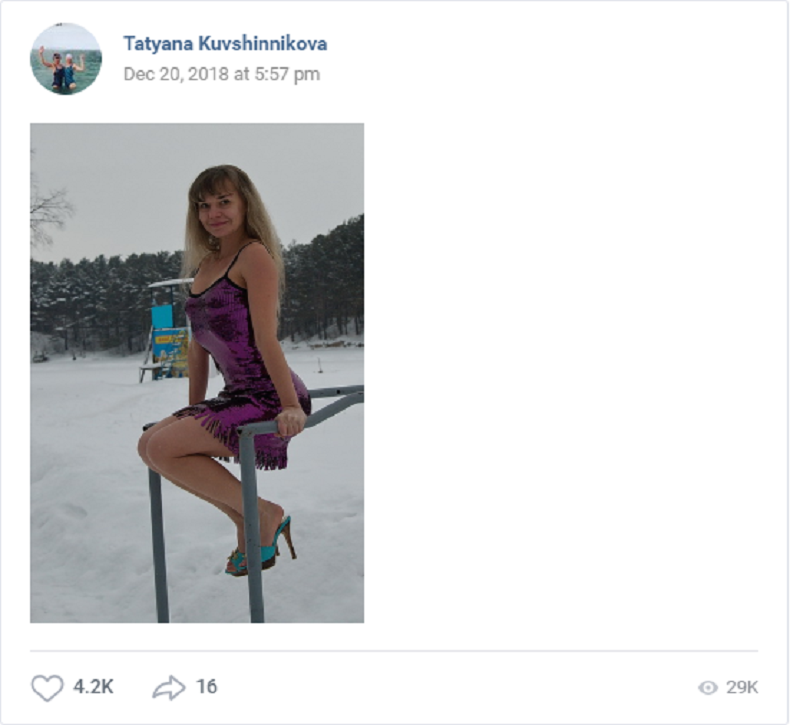Des femmes russes en petite tenue en soutien à une enseignante sanctionnée pour une photo jugée osée