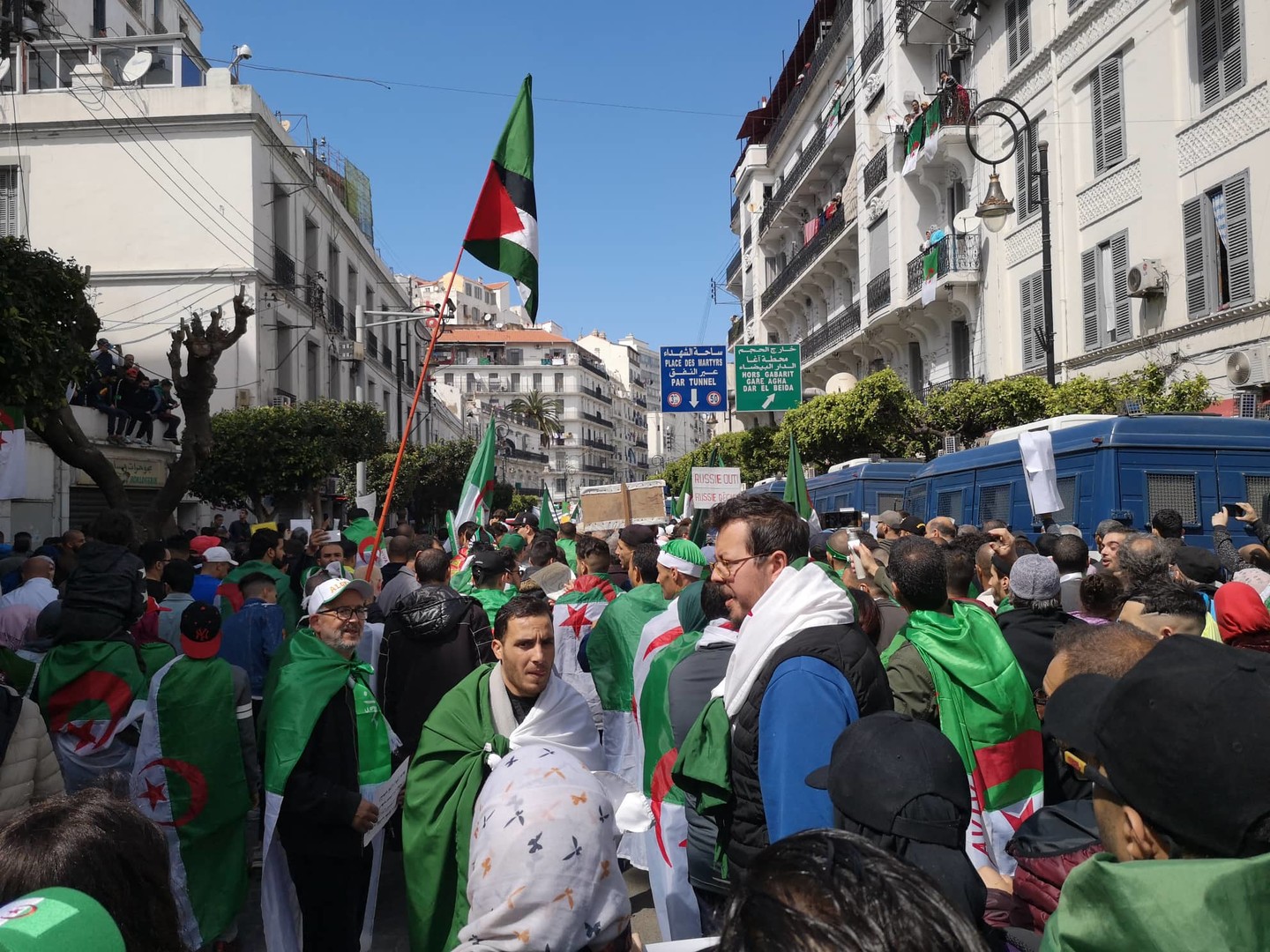 Algérie : où en est la contestation en ce 8e vendredi de mobilisation ? (IMAGES)