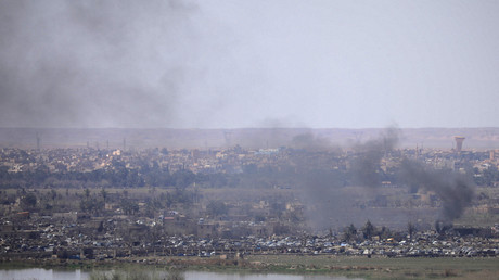 De la fumée s'élève du village de Baghouz, en Syrie, le 20 mars 2019 (image d'illustration).