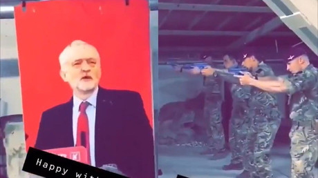 Scandale au Royaume-Uni : des soldats s'entraînaient au tir sur un portrait de Corbyn