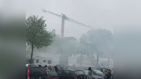 Fête foraine sous un nuage de gaz lacrymogène à Nantes pour l'acte 21 : que s'est-il passé ? (VIDEO)