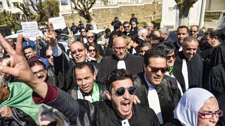 Algérie : des magistrats refusent de superviser l'élection présidentielle 
