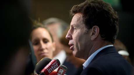 Une proposition du Medef visant à réduire le chômage des seniors fait débat