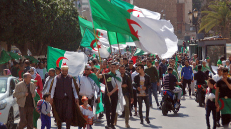 Constituante, tirage au sort : les initiatives de démocratie participative fleurissent en Algérie