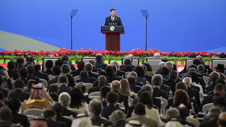 Sommet à Pékin : le président chinois Xi Jinping défend ses Routes de la soie