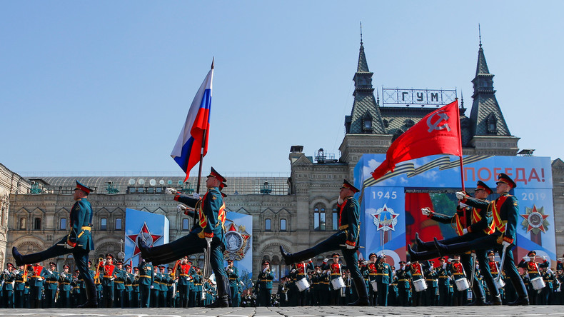 Jour de la Victoire : suivez en direct le défilé militaire sur la place Rouge à Moscou (VIDEO)