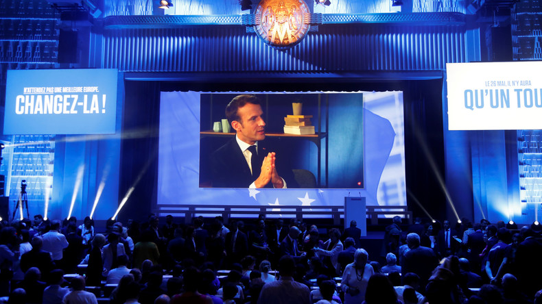 Journalistes convoqués à la DGSI : Macron assure n'y être pour rien