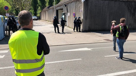 1er Mai : 200 Gilets jaunes ont-ils tenté de pénétrer dans le commissariat de Besançon ?