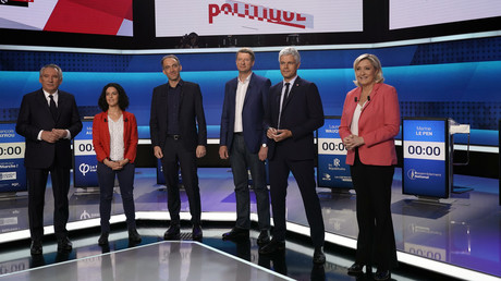 Débat des européennes : Wauquiez et Le Pen s'accrochent, les autres candidats s'amusent (VIDEO)