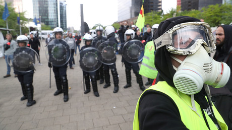 Des Gilets jaunes manifestent à Bruxelles, de nombreuses interpellations (VIDEOS)