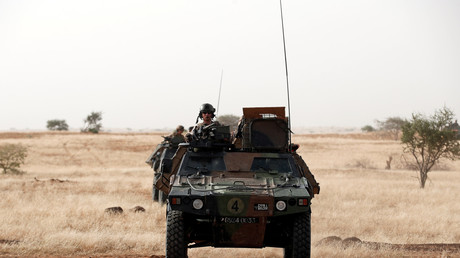 Des soldats français de l'Opération Barkhane patrouillent au Mali, en octobre 2017 (image d'illustration). 
