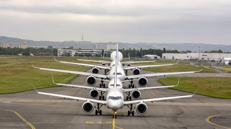 Le 29 mai 2019, cinq modèles Airbus en ligne sur le tarmac de l’aéroport de Toulouse-Blagnac,  alors que l'entreprise célèbre son 50e anniversaire.