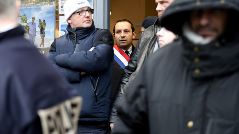 La justice relaxe quatre syndicalistes CGT accusés d'avoir agressé le député RN Sébastien Chenu