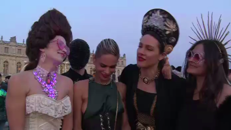 Les jardins de Versailles se transforment en piste de danse pour une soirée électro