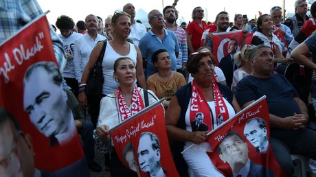 «Un nouveau début pour la Turquie» : l'opposant au parti d'Erdogan réédite sa victoire à Istanbul