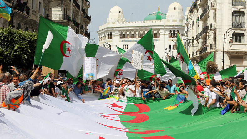 Algérie : le 20e vendredi de contestation coïncide avec le 57e anniversaire de l'indépendance