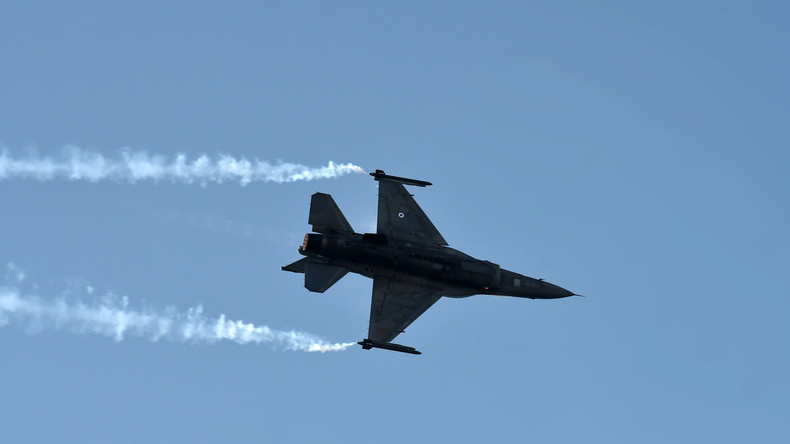 La Bulgarie opte pour des F-16 américains plutôt que des avions de chasse européens