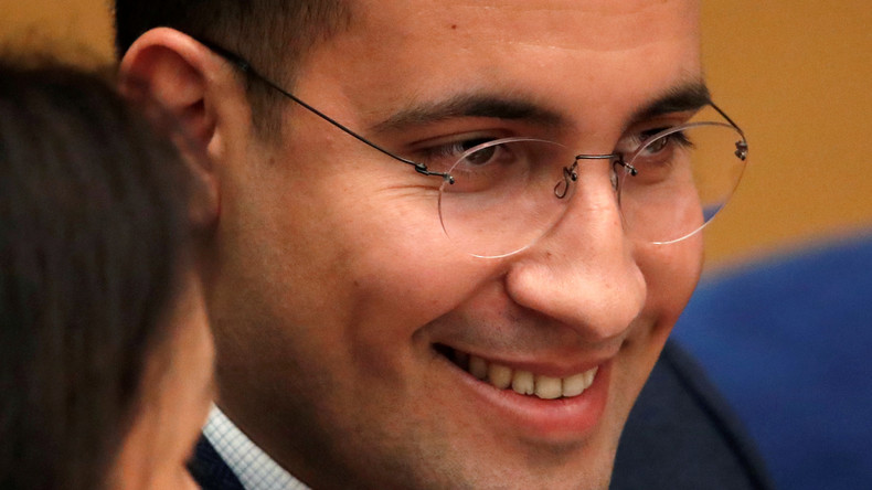 Twitter, Facebook et les scouts : un an après le scandale, Benalla se lance sur les réseaux sociaux