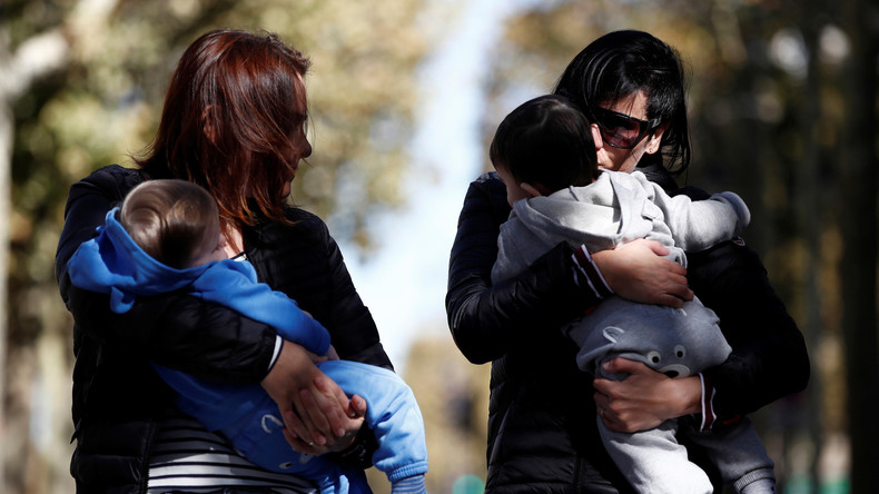 PMA pour toutes, filiation, GPA : la loi de bioéthique présentée en conseil des ministres