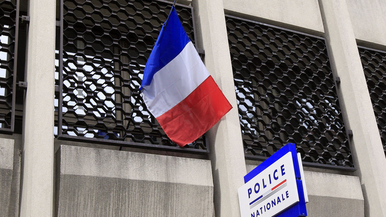 Trois Gilets jaunes en garde à vue après une altercation avec un automobiliste à Paris