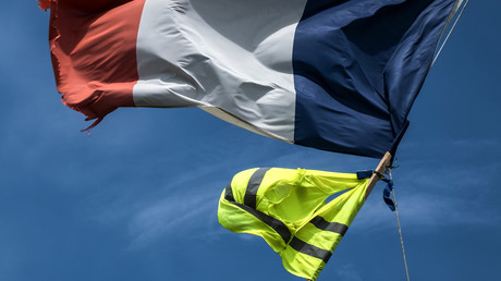 Péages gratuits, opération plage, Tour de France... Les Gilets jaunes passent à l'heure d'été