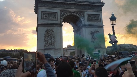 Le RN demande d’interdire les Champs-Elysées aux supporters algériens le 14 juillet