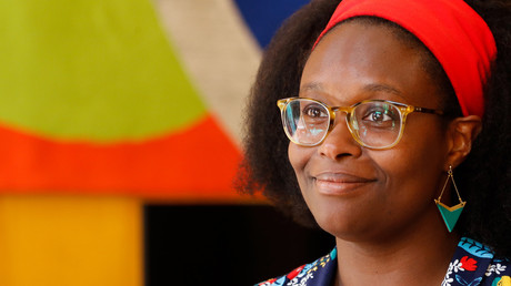 Pour Sibeth Ndiaye, les Français mangent plutôt du kebab que du homard, Twitter réagit