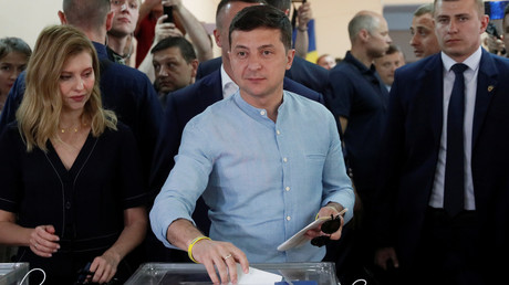 Elections législatives en Ukraine : score record pour le parti du président Volodymyr Zelensky