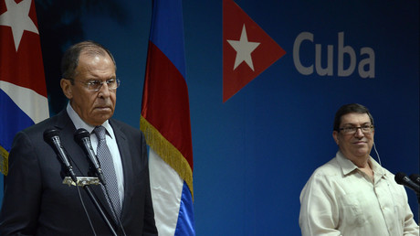 Le ministre russe des Affaires étrangères Sergueï Lavrov et son homologue cubain  Bruno Rodriguez en conférence de presse conjointe à La Havane, le 24 juillet 2019.