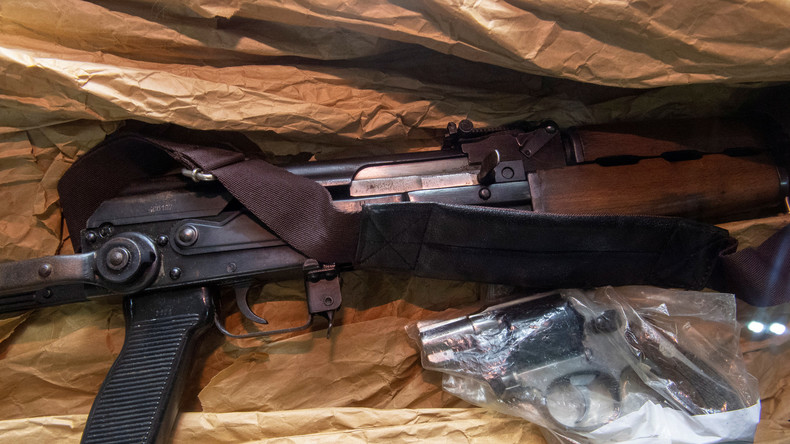 Des policiers israéliens cachent une arme chez un Palestinien pour une émission de téléréalité