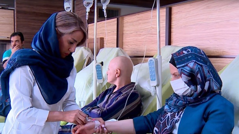 En Iran, les malades du cancer victimes des sanctions américaines (VIDEO)