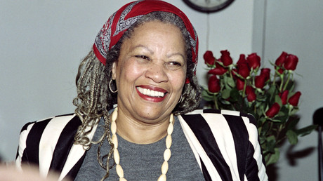 Muriel Pénicaud efface un tweet jugé raciste à propos de la romancière américaine Toni Morrison