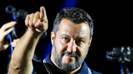 Salvini propose au «généreux millionnaire» Richard Gere d'accueillir des migrants dans ses villas